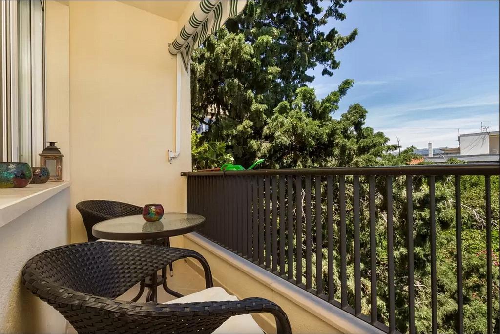 Apartment Put Meja سبليت المظهر الخارجي الصورة