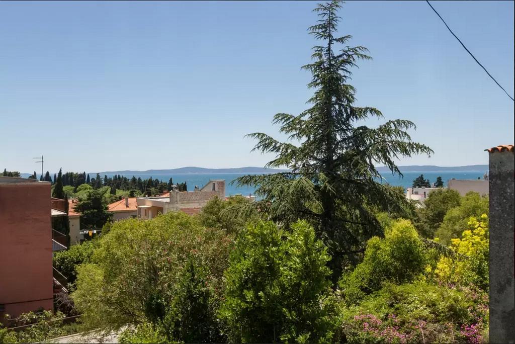Apartment Put Meja سبليت المظهر الخارجي الصورة